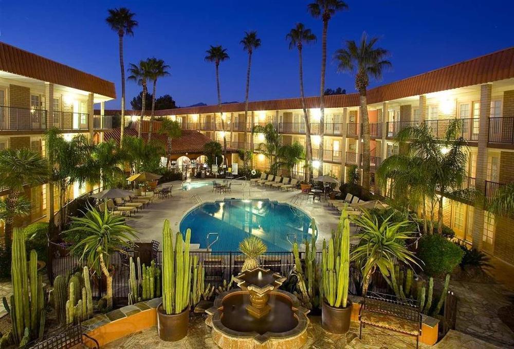 Doubletree Suites By Hilton Tucson-Williams Center Exterior photo