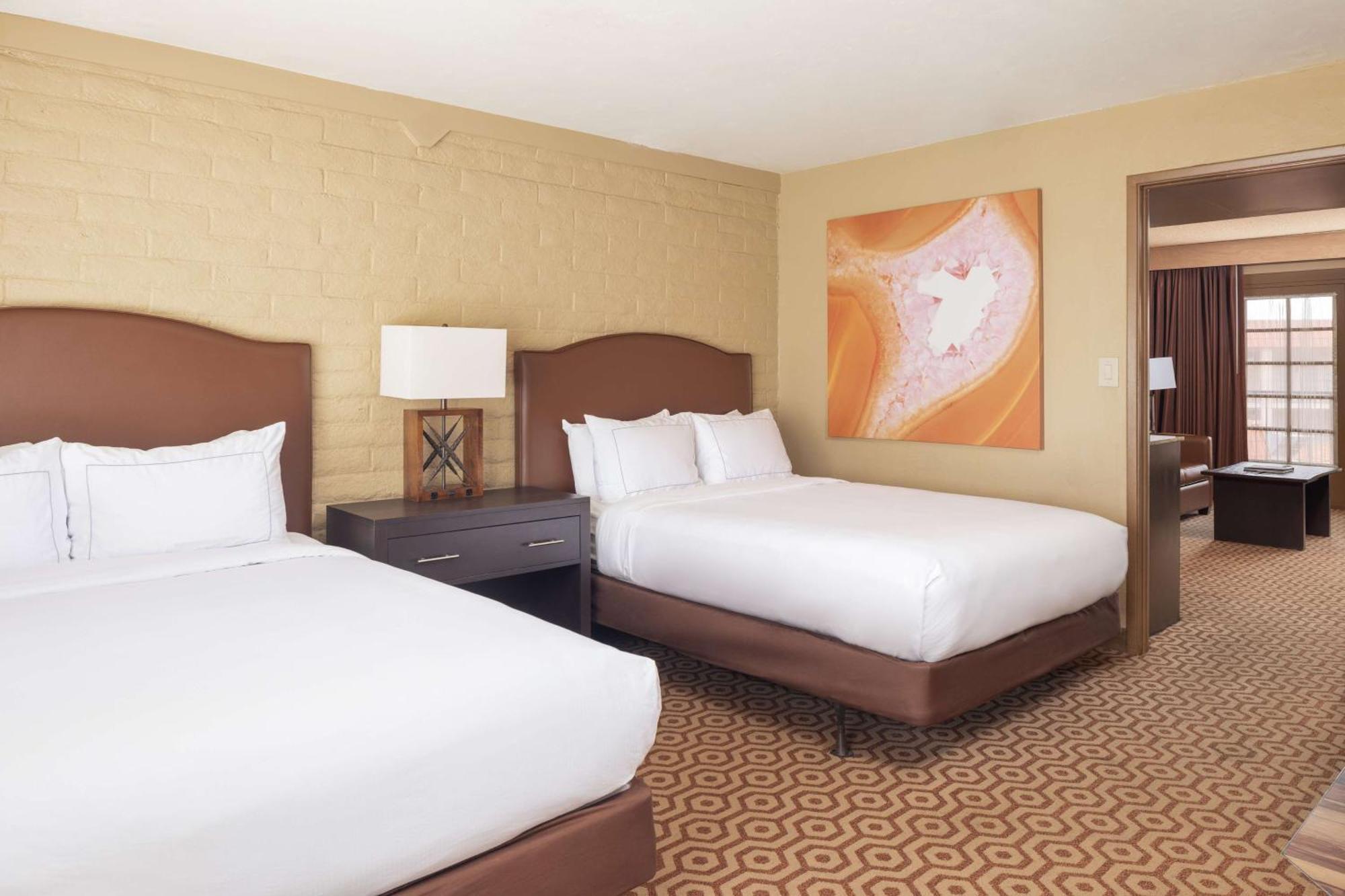 Doubletree Suites By Hilton Tucson-Williams Center Exterior photo
