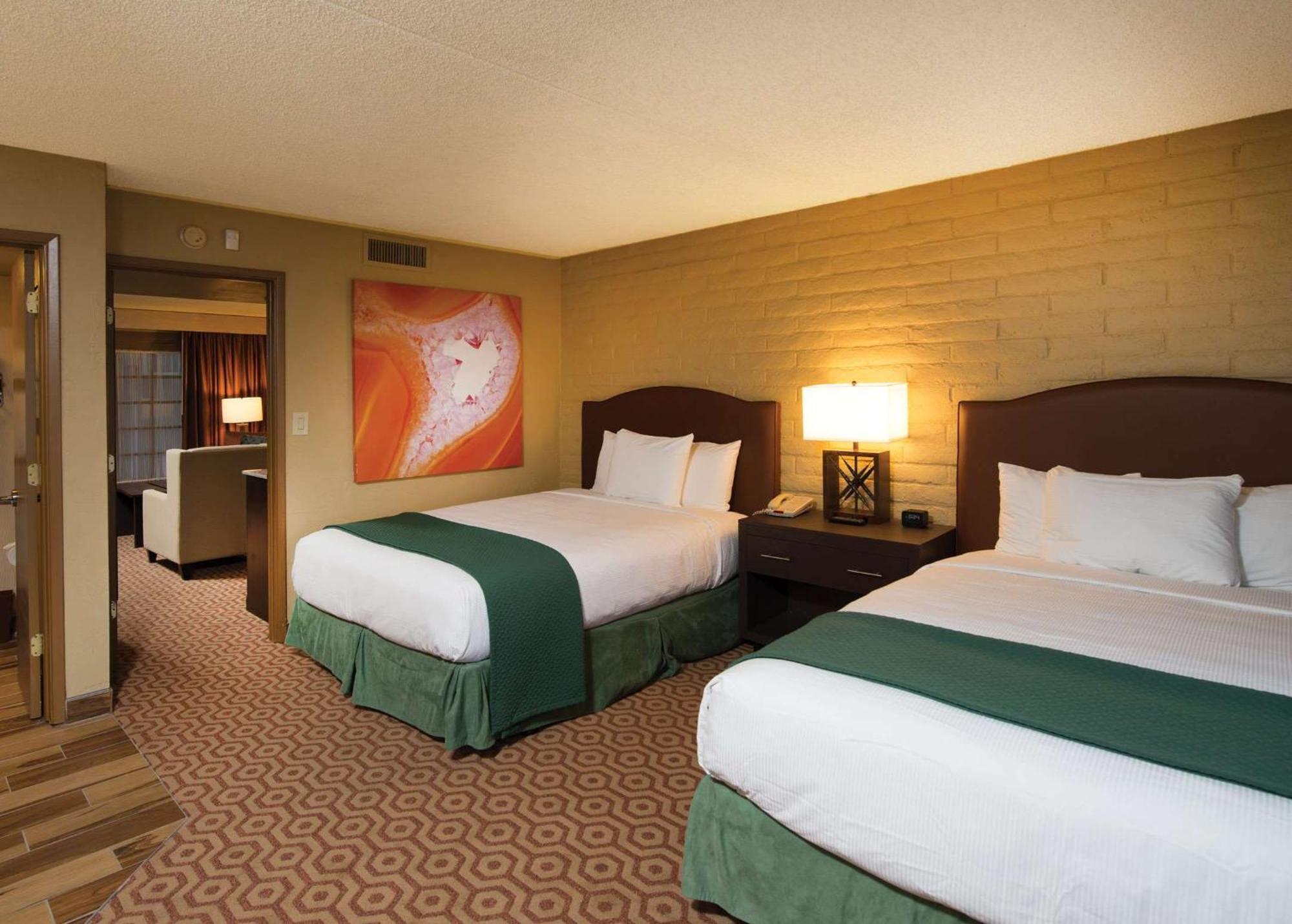 Doubletree Suites By Hilton Tucson-Williams Center Exterior photo